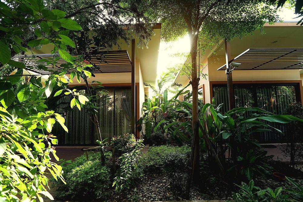 Ploykhumthong Boutique Resort Bangkok Exterior foto